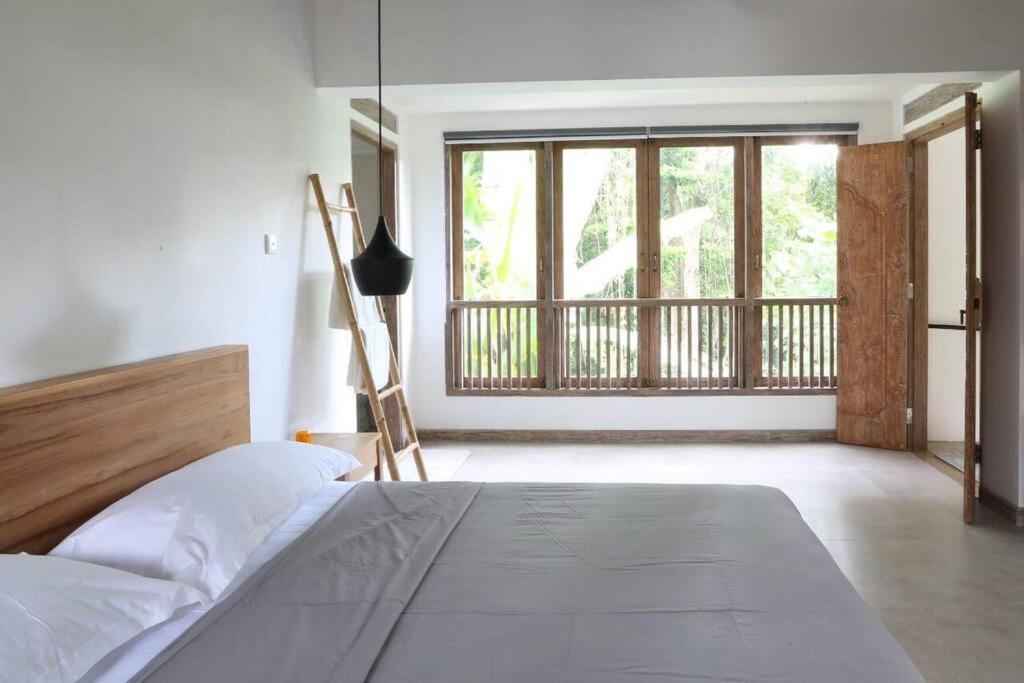 Oasis: Central - Casa Tepi Kali 2 * Ubud